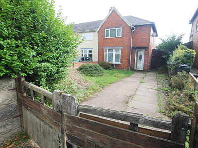 3 Bedroom Semi-detached House For Rent In Bloxwich, Walsall