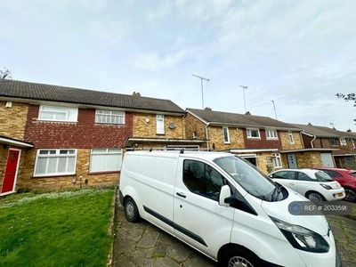 3 Bedroom Semi-detached House For Rent In Erith