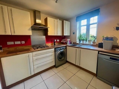 3 Bedroom Semi-detached House For Rent In North Hykeham