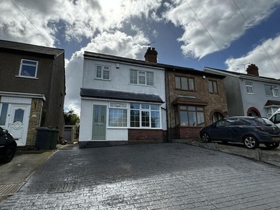 3 Bedroom Semi-detached House For Rent In Penn