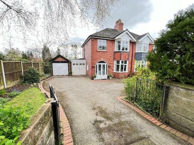 3 Bedroom Semi-detached House For Sale In Bucknall, Stoke On Trent