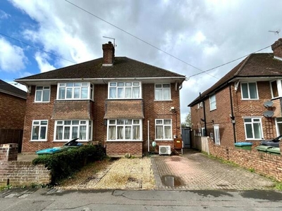 3 Bedroom Semi-detached House For Sale In Millbrook, Southampton
