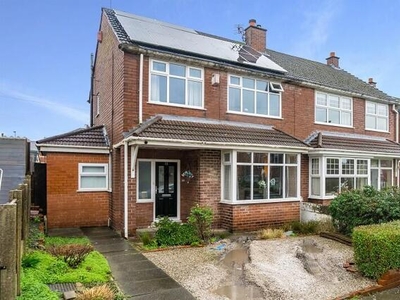 3 Bedroom Semi-detached House For Sale In Wigan