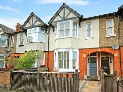 3 bedroom terraced house for rent in Abington Avenue, Abington, Northampton, NN1