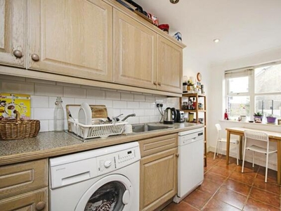 3 Bedroom Terraced House For Rent In Dalston, London