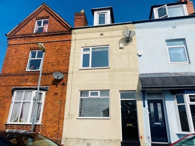 3 bedroom terraced house for rent in Kings Terrace, Kings Road, Kings Heath, B14