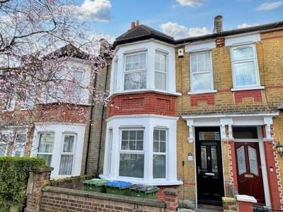 3 Bedroom Terraced House For Sale In Plumstead, London