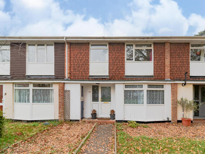 3 Bedroom Terraced House For Sale In Woodley