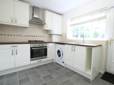 3 Bedroom Town House For Rent In Horsforth, Leeds