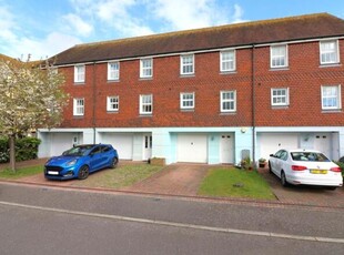 3 Bedroom Town House For Sale In Sandwich, Kent