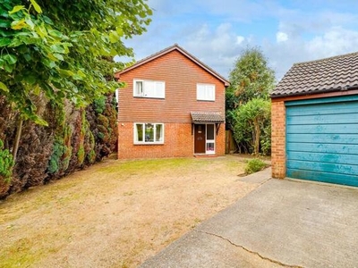 4 Bedroom Detached House For Rent In Hitchin
