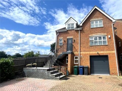 4 Bedroom Detached House For Sale In Barnet, Hertfordshire