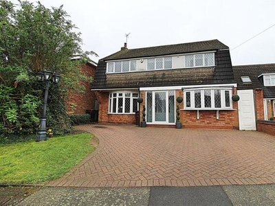 4 Bedroom Detached House For Sale In Castle Bromwich