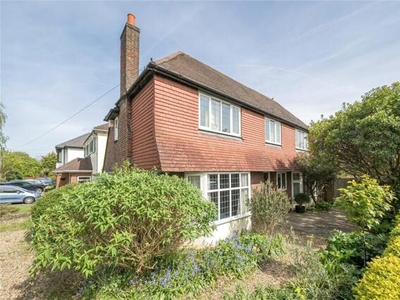 4 Bedroom Detached House For Sale In East Molesey