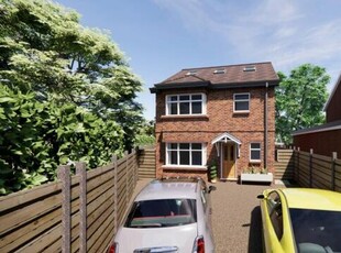 4 Bedroom Detached House For Sale In Ifield, Crawley