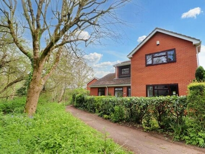 4 Bedroom Detached House For Sale In Thornbury