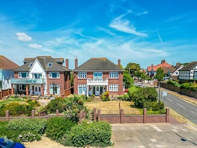4 Bedroom Detached House For Sale In Thorpe Bay