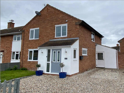 4 Bedroom End Of Terrace House For Rent In Alcester, West Midlands