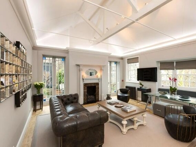 4 Bedroom Penthouse For Rent In London