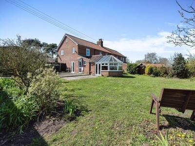 4 Bedroom Semi-detached House For Sale In Norwich