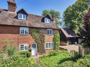 4 Bedroom Semi-detached House For Sale In Tonbridge, Kent