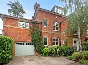 4 Bedroom Semi-detached House For Sale In Winchester, Hampshire