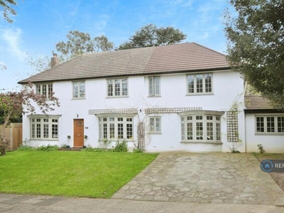 5 Bedroom Detached House For Rent In Chislehurst