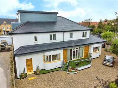 5 Bedroom Detached House For Sale In Lynn Road, Ely
