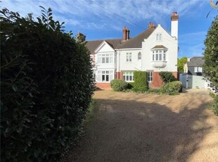 5 Bedroom Semi-detached House For Sale In Tonbridge, Kent