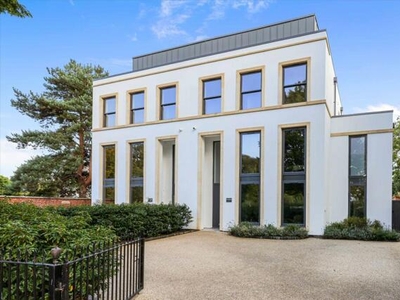 6 Bedroom Town House For Sale In Cheltenham, Gloucestershire