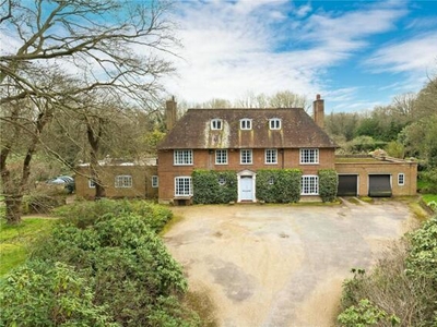 7 Bedroom Detached House For Sale In Walton-on-thames, Surrey