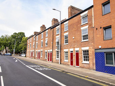 8 Bedroom Town House For Rent In Mansfield Road, Nottingham