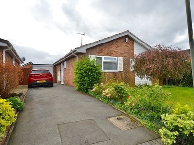 Bungalow for sale in Lingfield Road, Evesham WR11