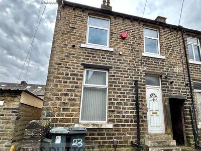 End terrace house to rent in Baker Street, Huddersfield, West Yorkshire HD3