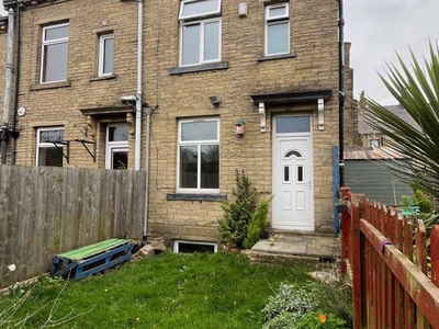 End terrace house to rent in Dockfield Place, Shipley, Bradford BD17