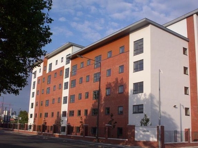 Flat to rent in 29 Slater House, Lamba Court, Salford M5