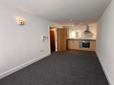 Flat to rent in Bevan Court, Warrington WA4