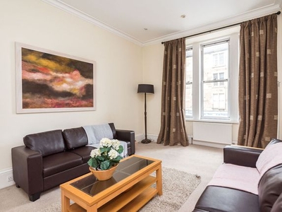 Flat to rent in Brougham Street, Edinburgh EH3