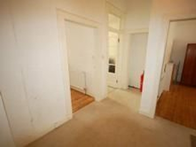 Flat to rent in Causewayside, Newington, Edinburgh EH9