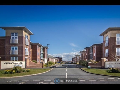 Flat to rent in Hollinshead House, Lytham St. Annes FY8