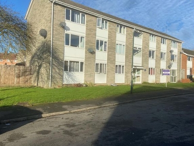 Flat to rent in Horsewell, Southam CV47