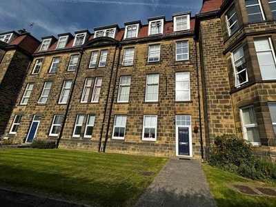 Flat to rent in Lady Park Avenue, Bingley BD16