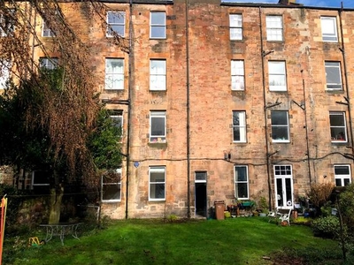 Flat to rent in Melville Terrace, Marchmont, Edinburgh EH9
