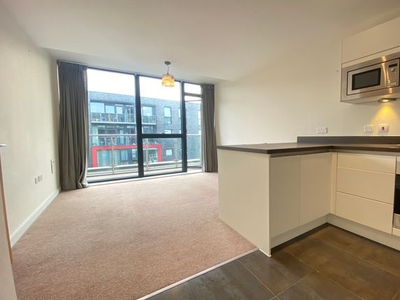 Flat to rent in Potato Wharf, Manchester M3