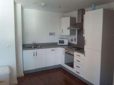 Flat to rent in South Quay, Kings Road, Swansea SA1