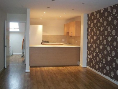 Flat to rent in Wallace Court, Longview Drive, Liverpool L36