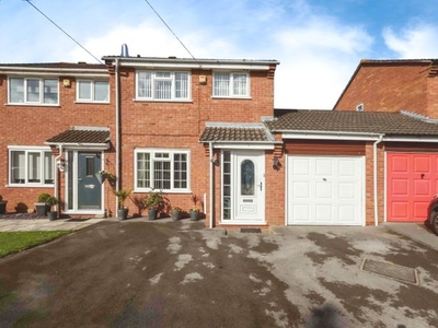 Link-detached house for sale in The Moor, Sutton Coldfield, West Midlands B76