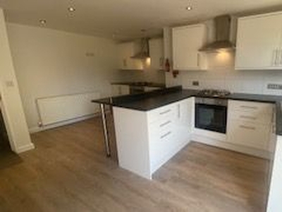 Room to rent in Room 8, Walsall Street, Coventry CV4