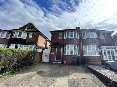 Semi-detached house to rent in Knightwick Crescent, Erdington, Birmingham B23