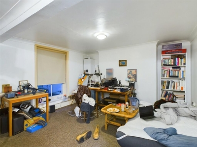 Studio apartment for rent in Powis Road, Brighton, BN1